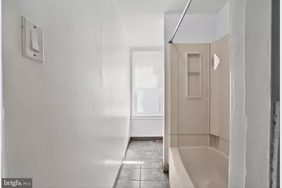 2032 Edgmont Avenue, Chester, PA 19013 - Photo 11