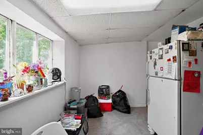 2032 Edgmont Avenue, Chester, PA 19013 - Photo 23