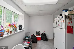 2032 Edgmont Ave, Chester, PA 19013 - Photo 23