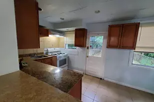 209 S 5th St, Darby, PA 19023 - Photo 9