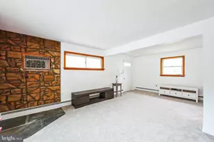 200 E Roland Rd, Brookhaven, PA 19015 - Photo 11