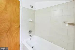 200 E Roland Rd, Brookhaven, PA 19015 - Photo 33