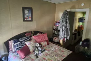 105 E 22nd St, Chester, PA 19013 - Photo 9