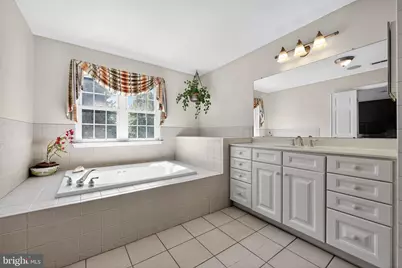 222 Hillsboro Mills Lane, Wallingford, PA 19086 - Photo 19