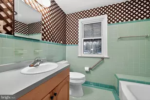 319 Crestview Cir, Media, PA 19063 - Photo 23