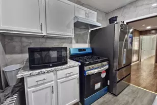 807 W 7th St, Chester, PA 19013 - Photo 25