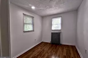 807 W 7th St, Chester, PA 19013 - Photo 3