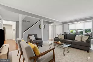 238 E Chelsea Cir, Newtown Square, PA 19073 - Photo 3