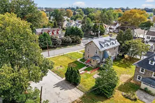 223 E Park Rd, Havertown, PA 19083 - Photo 9