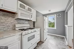 952 Grant Rd, Folcroft, PA 19032 - Photo 9