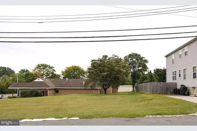 1828 5th Avenue, Folsom, PA 19033 - Photo 3