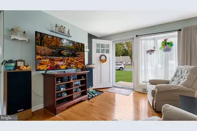 1012 Brook Avenue, Secane, PA 19018 - Photo 5