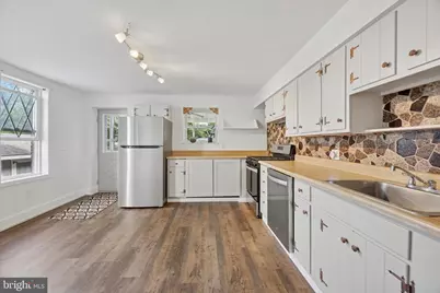 221 Highland Avenue, Darby, PA 19023 - Photo 11