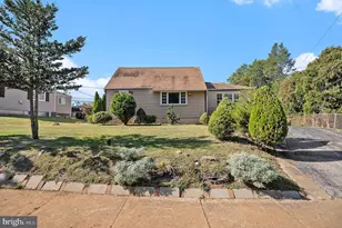 202 Barren Rd, Newtown Square, PA 19073 - Photo 3