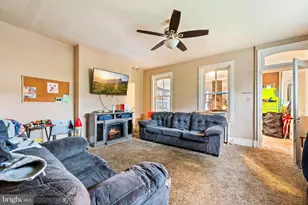 816 Upland Ave, Chester, PA 19013 - Photo 17