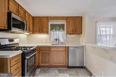 806 W Penn Pines Boulevard, Aldan, PA 19018 - Photo 11