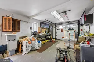 806 W Penn Pines Blvd, Aldan, PA 19018 - Photo 29