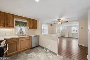 806 W Penn Pines Blvd, Aldan, PA 19018 - Photo 15