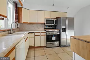 18 Cobblestone Ln, Aston, PA 19014 - Photo 9