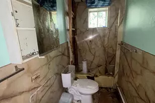 2704 W 4th St, Chester, PA 19013 - Photo 19