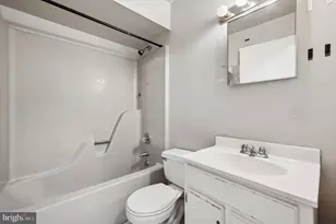 271 N Wycombe Ave, Lansdowne, PA 19050 - Photo 13