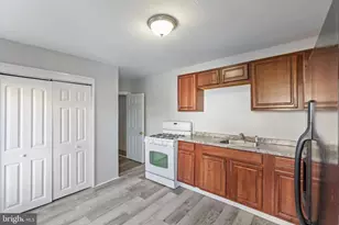 408 Highland Ave, Chester, PA 19013 - Photo 9