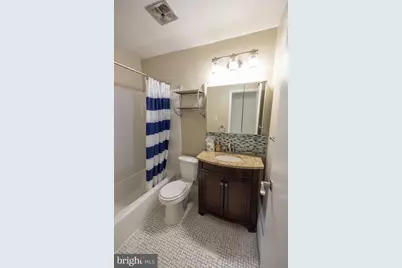 100 E Glenolden Avenue #R-18, Glenolden, PA 19036 - Photo 7