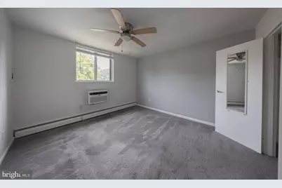 100 E Glenolden Avenue #R-18, Glenolden, PA 19036 - Photo 5