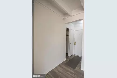 100 E Glenolden Avenue #R-18, Glenolden, PA 19036 - Photo 9