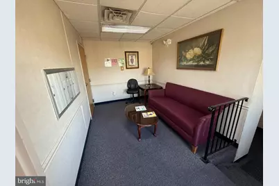 1254 W Chester Pike #206B, Havertown, PA 19083 - Photo 7