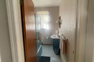 242 Burmont Rd, Drexel Hill, PA 19026 - Photo 13