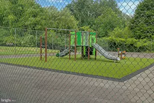 242 Moria Pl, Aston, PA 19014 - Photo 37