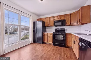 242 Moria Pl, Aston, PA 19014 - Photo 7