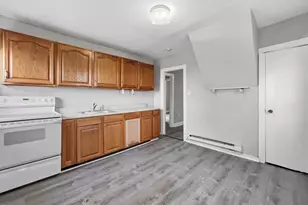 1337 Townsend St, Chester, PA 19013 - Photo 3