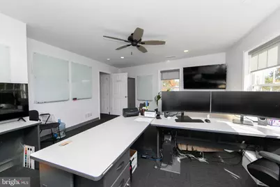 800 Woodlawn Avenue, Collingdale, PA 19023 - Photo 25