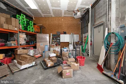 800 Woodlawn Avenue, Collingdale, PA 19023 - Photo 49