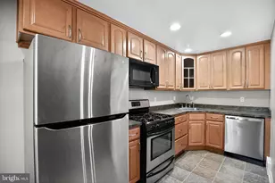 5232 Gramercy Dr, Clifton Heights, PA 19018 - Photo 9