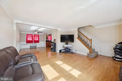 209 E Greenwood Avenue, Upper Darby, PA 19082 - Photo 3