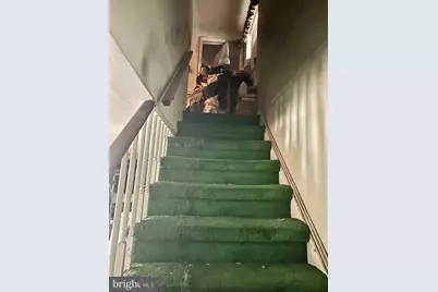 210 Farnham Road, Havertown, PA 19083 - Photo 9