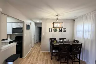 521 Corinthian Ave, Essington, PA 19029 - Photo 5