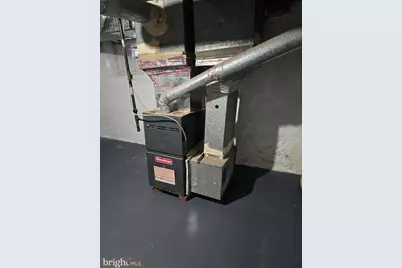 1105 W 8th Street, Chester, PA 19013 - Photo 33