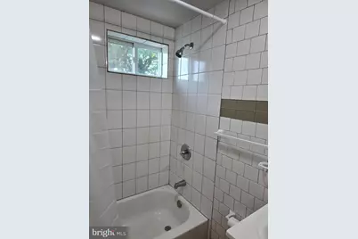 1105 W 8th Street, Chester, PA 19013 - Photo 27