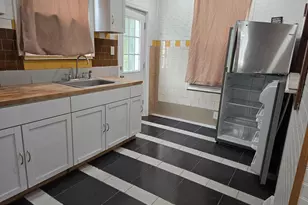 1105 W 8th St, Chester, PA 19013 - Photo 9