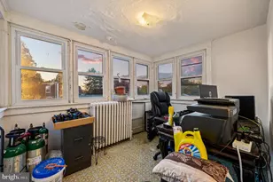 114 E Parkway Ave, Chester, PA 19013 - Photo 11