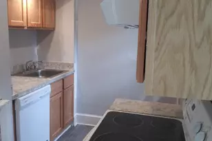 2617 Lindsay St, Chester, PA 19013 - Photo 3