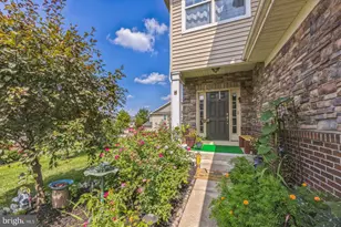 105 Elton Farm Cir, Glen Mills, PA 19342 - Photo 9