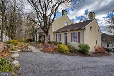 125 Joe Delgrosso Drive, Garnet Valley, PA 19060 - Photo 5