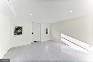 1090 Eddystone Ave, Crum Lynne, PA 19022 - Photo 21