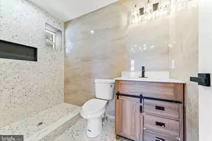 1090 Eddystone Ave, Crum Lynne, PA 19022 - Photo 15