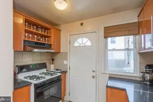 125 Heather Rd, Upper Darby, PA 19082 - Photo 9